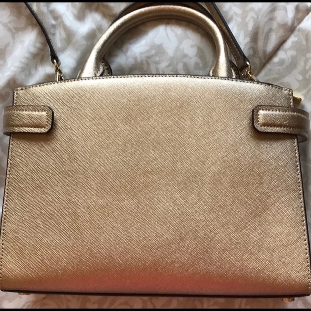 Gold Michael Kors small purse!! - Picture 3 of 6